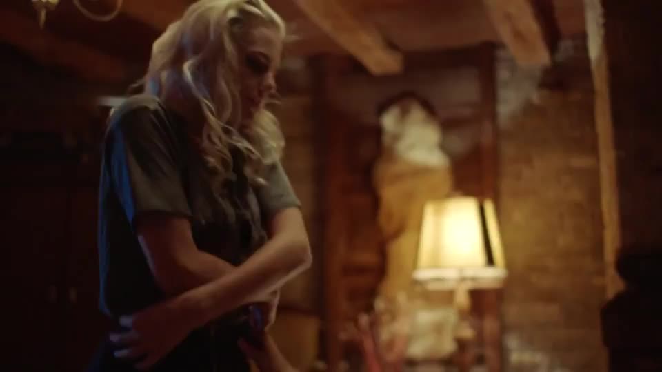 Emily Sweet in Castle Freak (2020) - free porn video