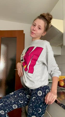 What would be your reaction if you come to the kitchen and see me like this - free porn video
