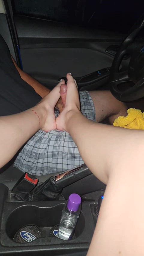 Her soft pretty soles make me explode on myself (OC) - free porn video
