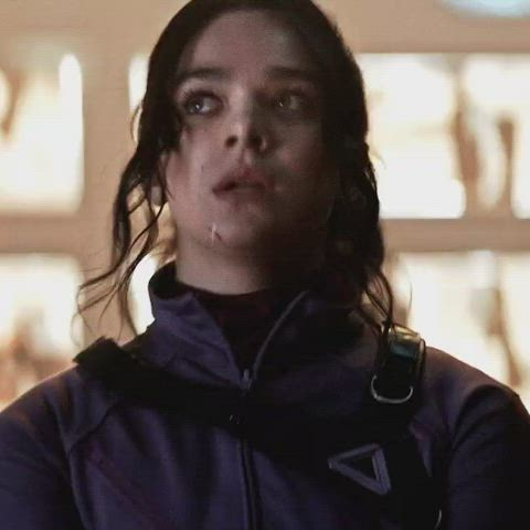 Want Hailee Steinfeld to ride me like this - free porn video