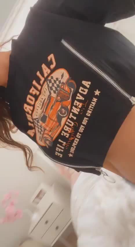 [F] 40 something, Just your average friendly neighborhood Milfie.. - free porn video