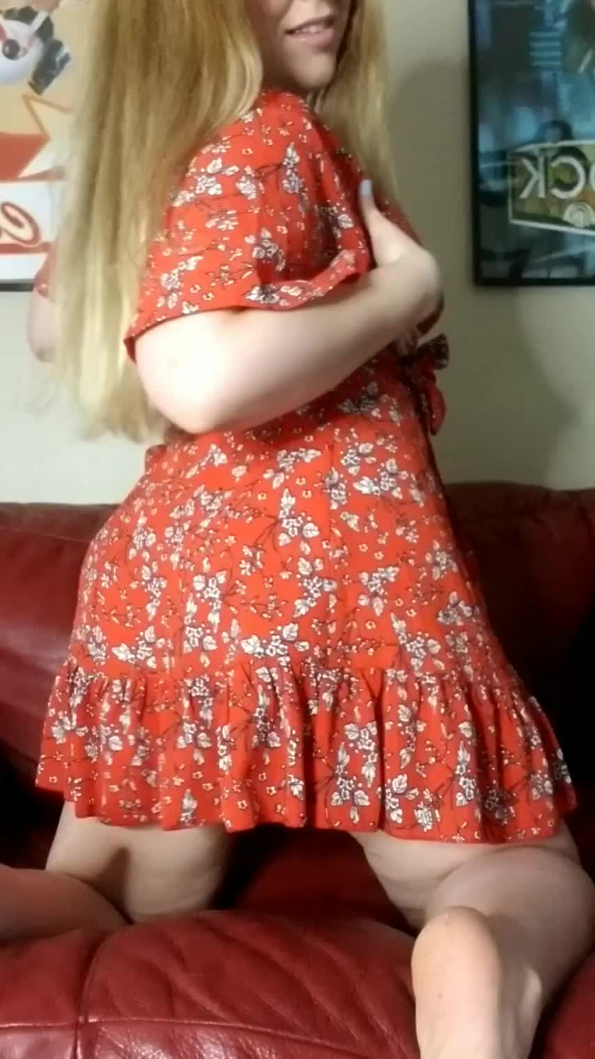 Sundresses are easier to breed in 😉 - free porn video