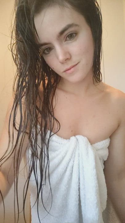 If I dropped my towel Infront of you like this would we be having sex? 😏 - free porn video