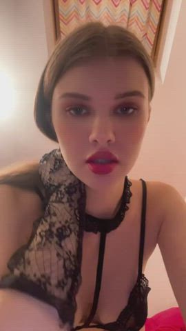 A simple tease to start our date - free porn video