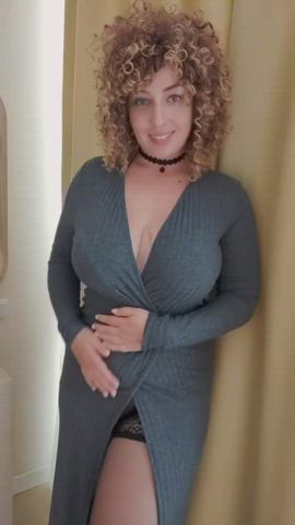 It makes me happy to show my curves to strangers online - free porn video
