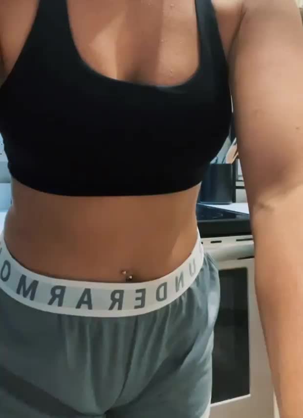 Just getting your dinner ready - free porn video