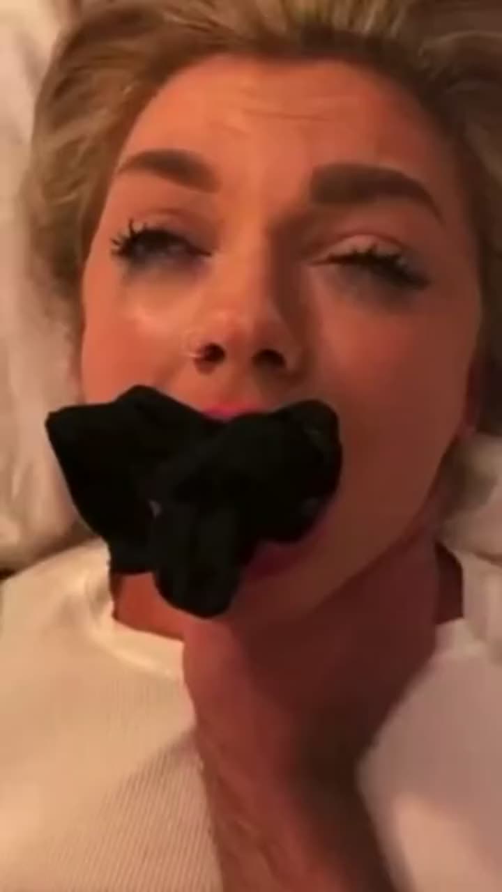 Come on guys I need some help - free porn video
