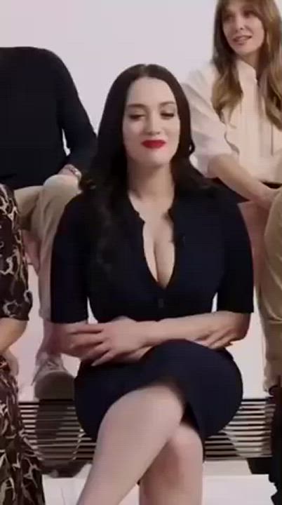 Kat Dennings is truly dummy thicc - free porn video