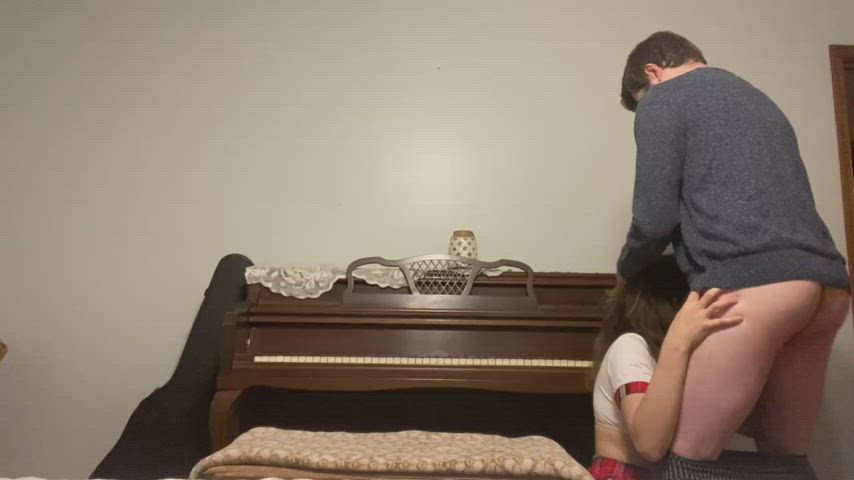 My piano teacher just facefucked me - free porn video