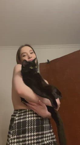 what will u choose: play with me or play with my pussy? ;) - free porn video