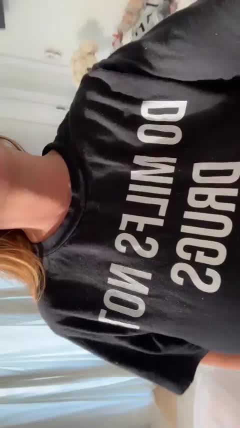 [F] 40 something, I got the mommy milkers.. - free porn video