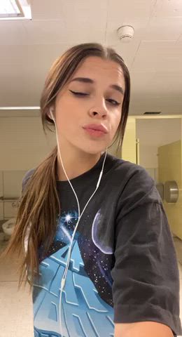 I just couldn't resist showing my body, had to go to the school toilet quickly haha... wish you were here with me - free porn video