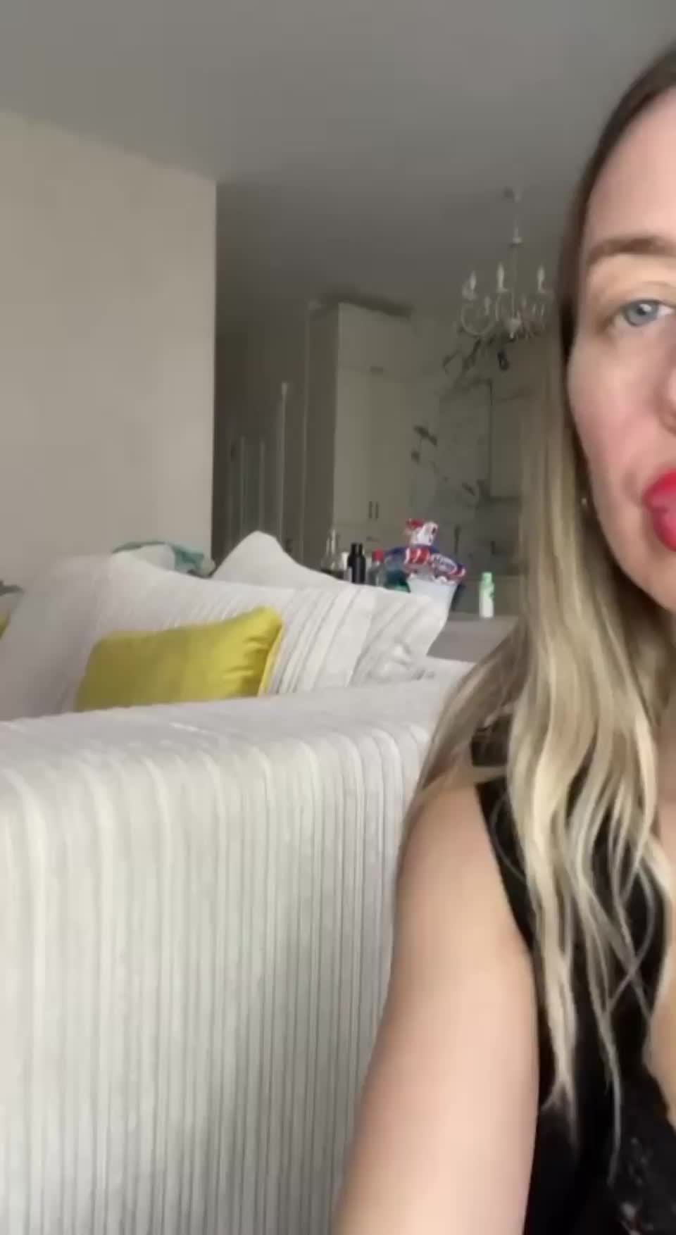 Does milf pussy turn you on - free porn video
