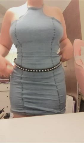 I like to wear clothes that are easy to take out on first dates, I hope you don't mind. - free porn video
