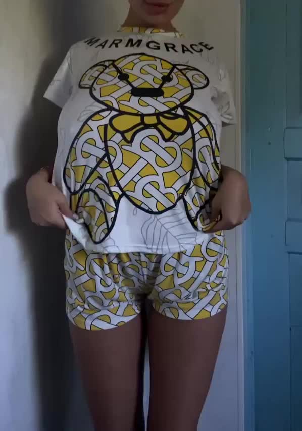 Wanna suck my boobs? 😘😈😈 - free porn video