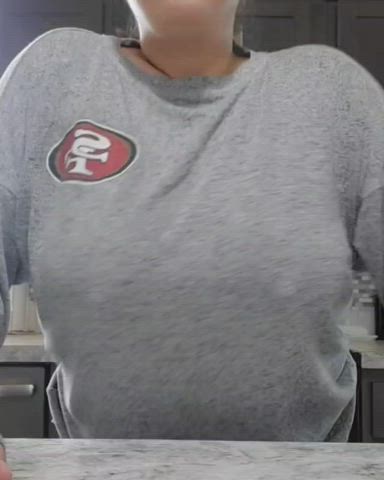 I'll cook you dinner and let you have me for dessert 😏 - free porn video