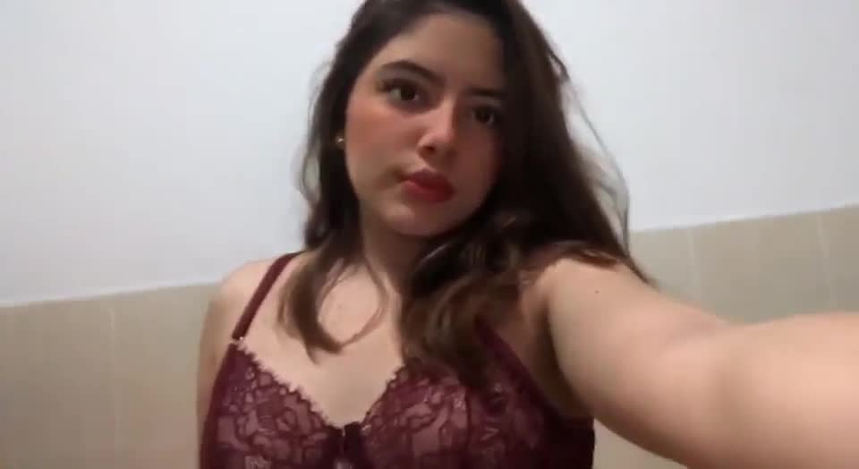 Those tits would fit in your hands - free porn video