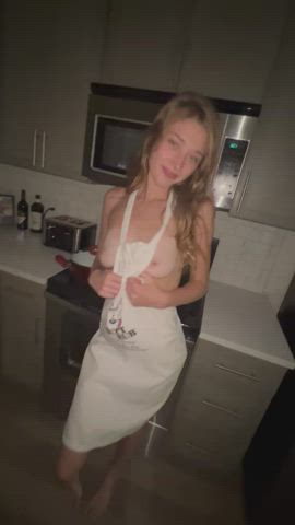 Would you let me cook for you??? 🥰💘🧁 (18🍼) - free porn video