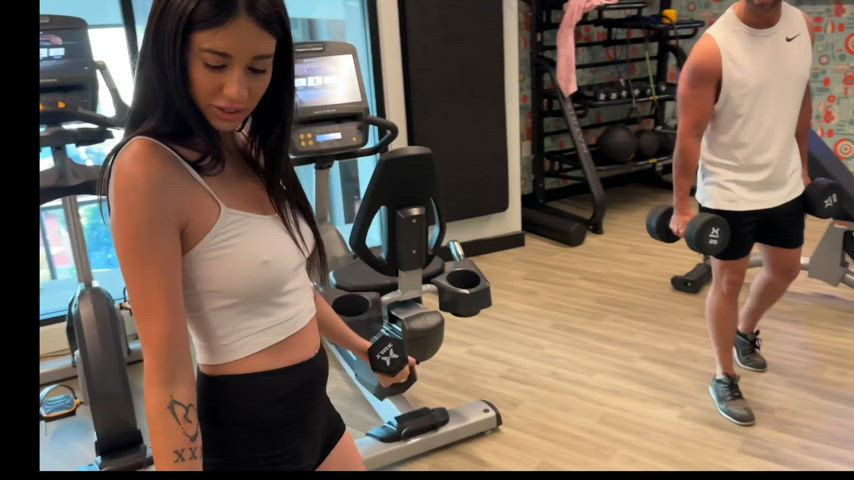 Guy from the gym massages and cums in my girl! - free porn video
