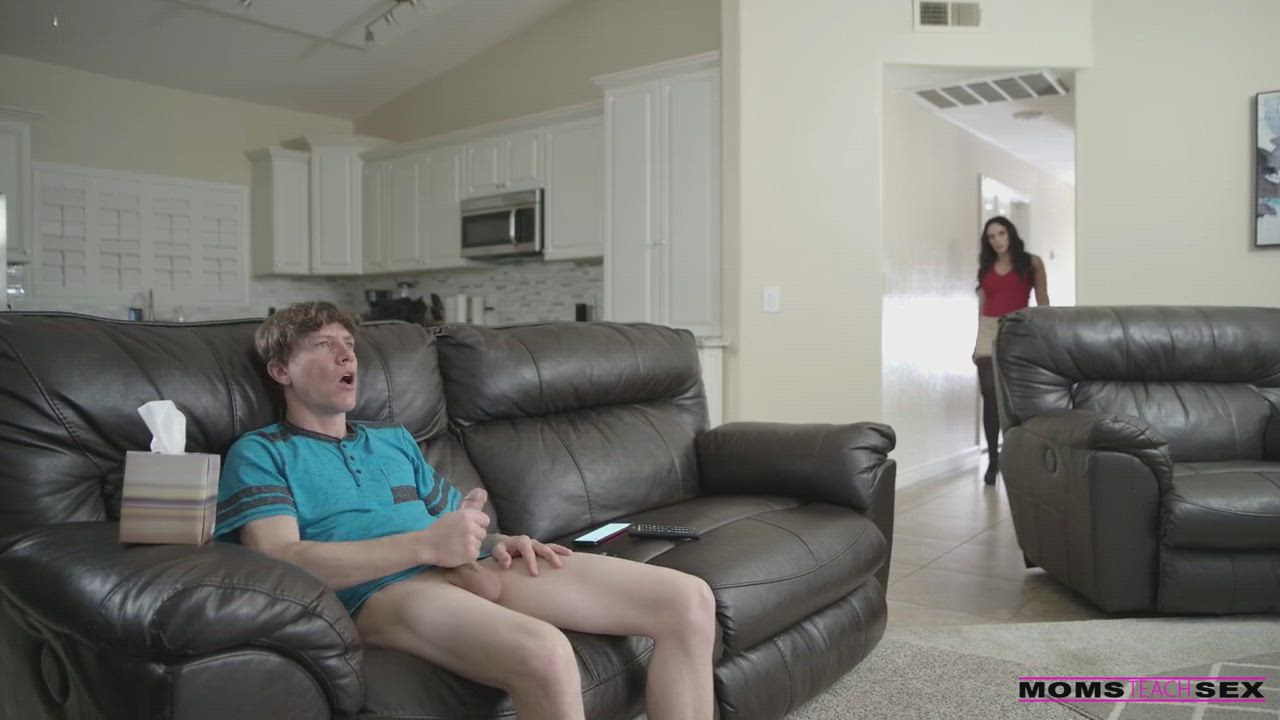 Sheena Ryder - She Needs The Cum - free porn video