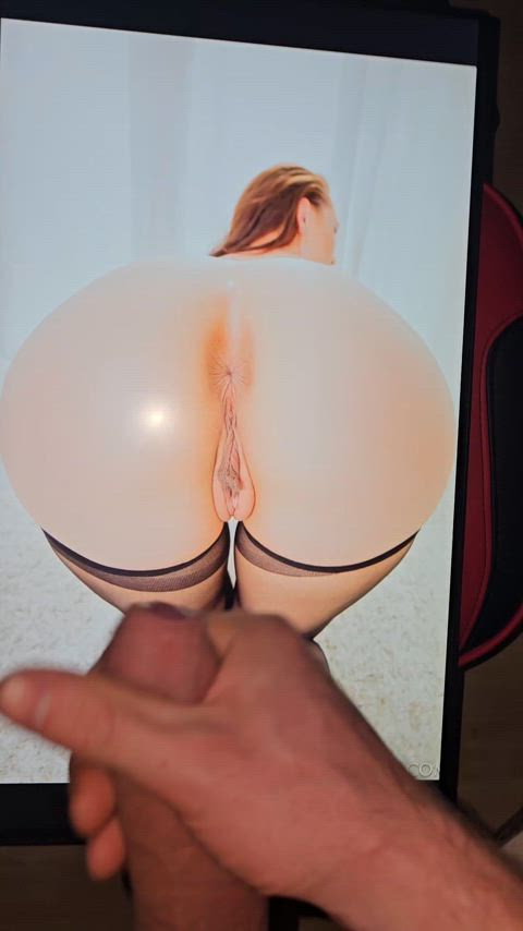 Gooned for 5h hours today 🥵🥵 And today i gooned the first time to goddess Aidra Fox so i had to spray her ass 🥵🥵🥵 - free porn video