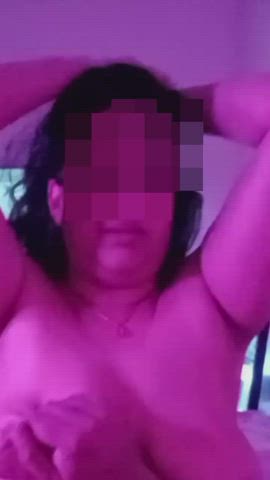 Its incredibly sensual to watch her get drunk and enjoy the ride while playing with her hairs! Couldn't stop myself creasing her soft tits and cum in between them! - free porn video