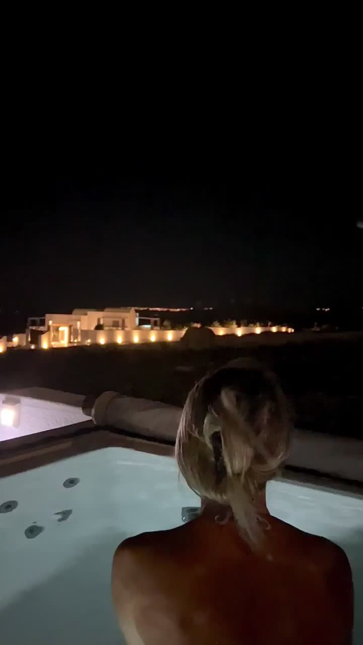 Just landed in Santorini . Would you visit me ? - free porn video