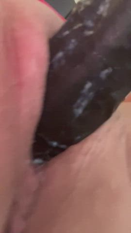 Giving my pussy a good morning work out - free porn video
