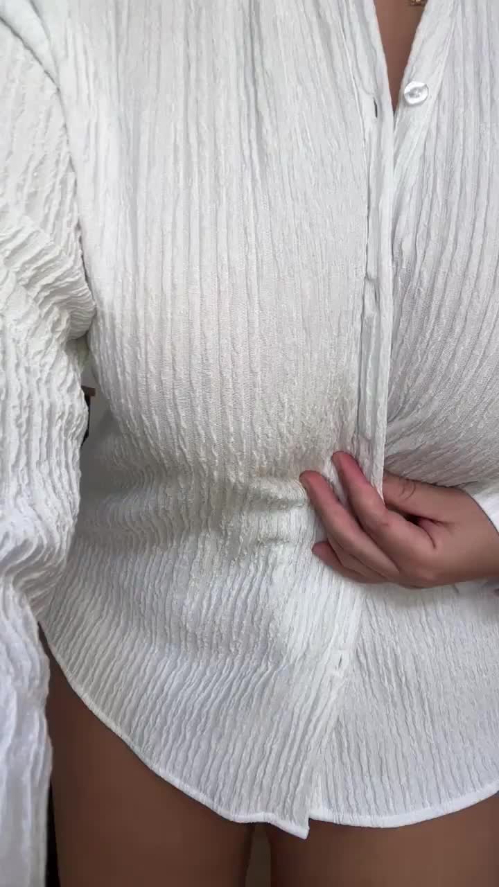 200lbs of Egyptian curves - free porn video