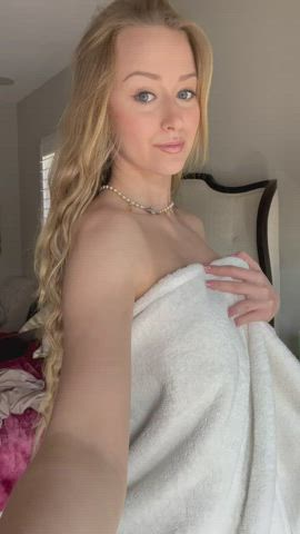 Great things are hidden under my towel :P - free porn video