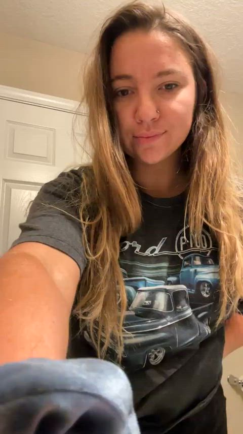 Skipping class just to show them to you🥰 - free porn video