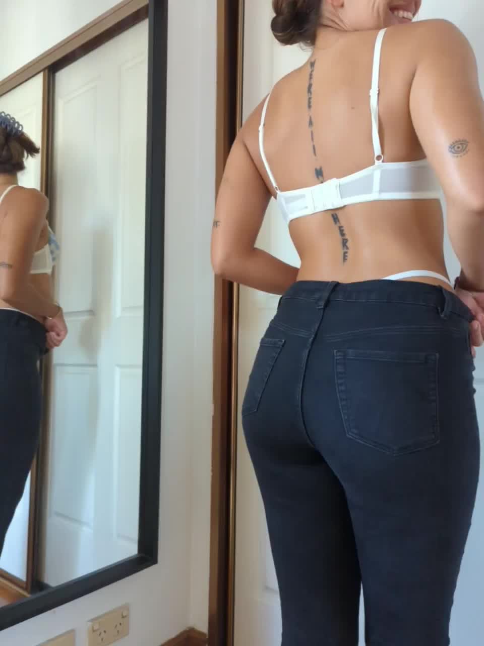 Drop them like its hot - free porn video