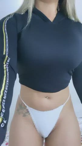 Hope this pale Milf body can entice you - free porn video