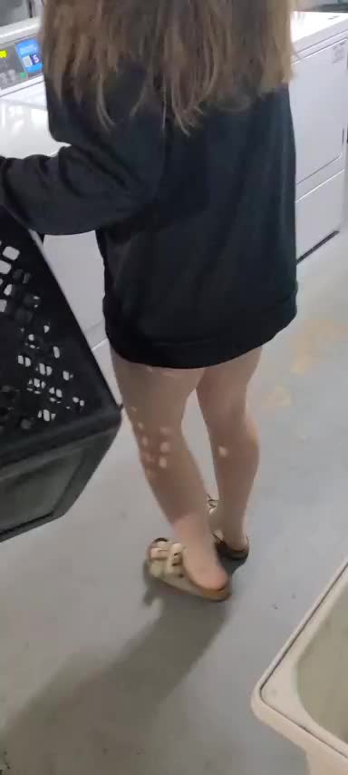 A good girl doesn't wear undies when doing laundry - free porn video