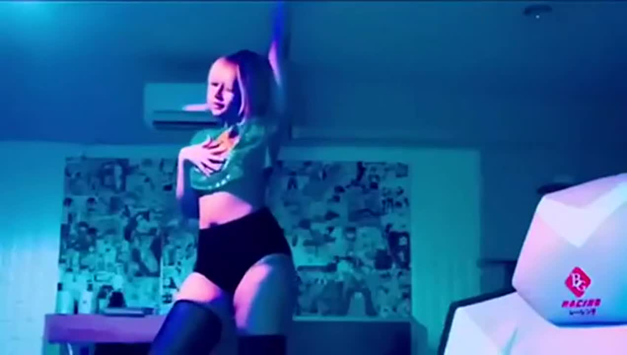 does anyone know her name??? - free porn video