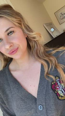 10 points to gryffindor if you can see how many times my pussy twitches - free porn video