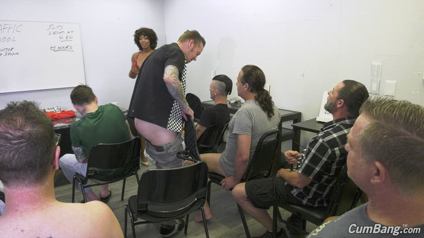 There`s a lot of fucking Johnnys around here - free porn video