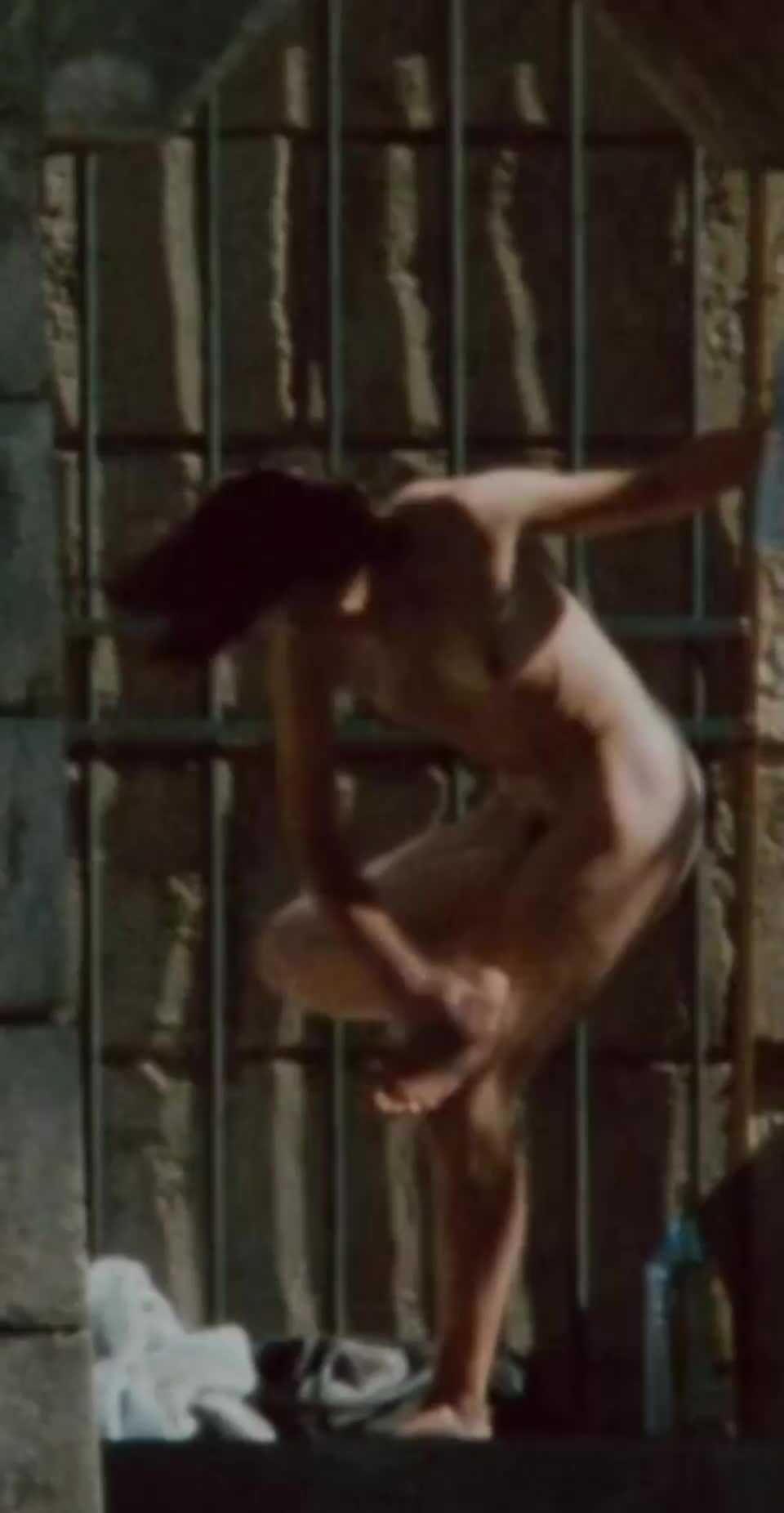 Juliette Binoche - free porn video