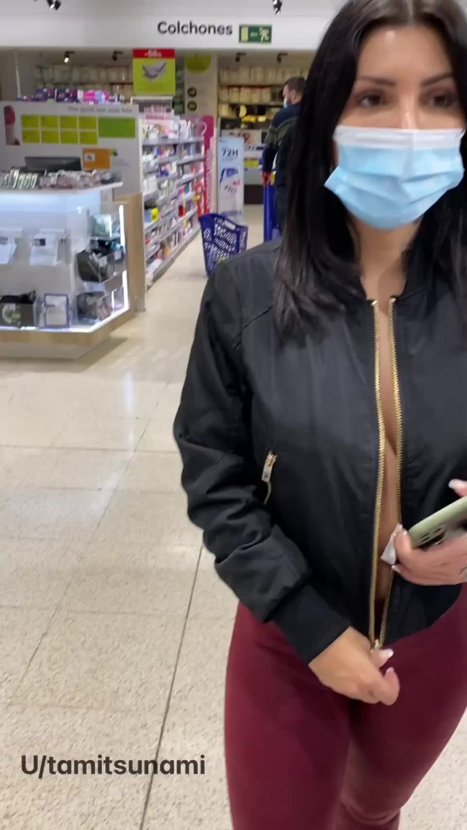 Fill my boobs and clean all with your tongue - free porn video