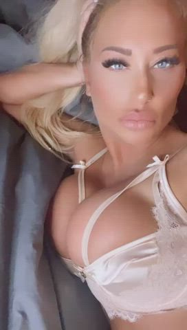 Bursting out of my bra - free porn video