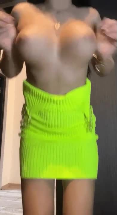 Even If only one of all 2.3m subs will become happy seeing this post I will be satisfied - free porn video