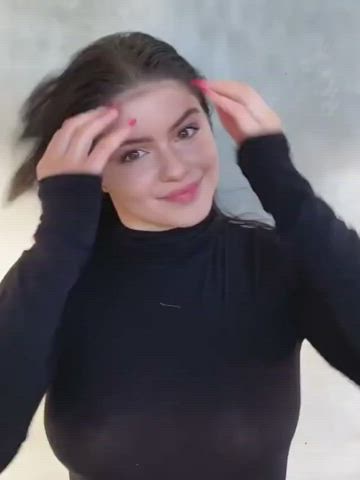Ariel Winter showing us her pierced tits - free porn video