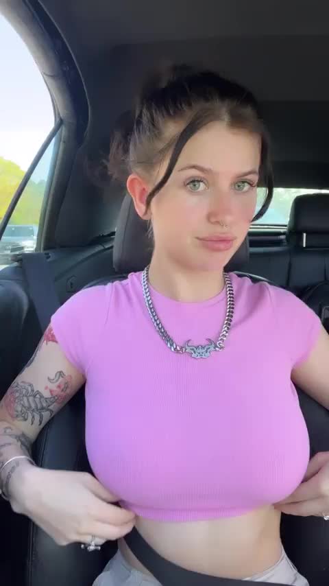 Passanger Princess 👑 - free porn video