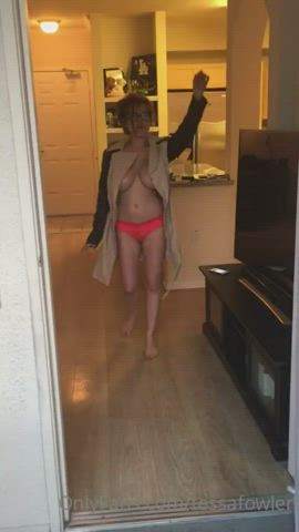 Tessa singing and dancing - free porn video
