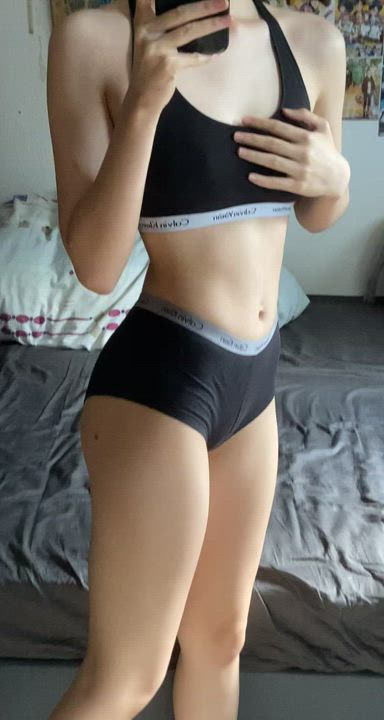 I want to let one lucky Redditor cum on my ass multiple times 🍒 💥 - free porn video
