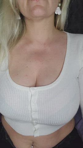 tell mommy you like her tits babe😈 - free porn video