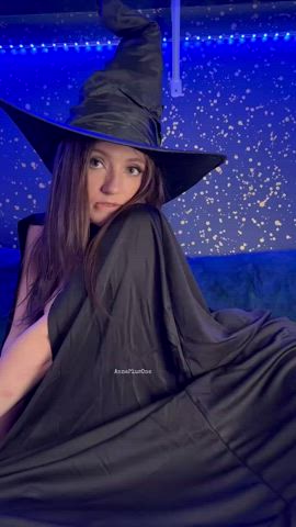 Wait til the end for a magic trick 😇 - free porn video