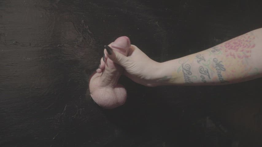 I set up my glory hole in the kitchen and teased him with a prolonged edging session. He hate/Loved it =) - free porn video