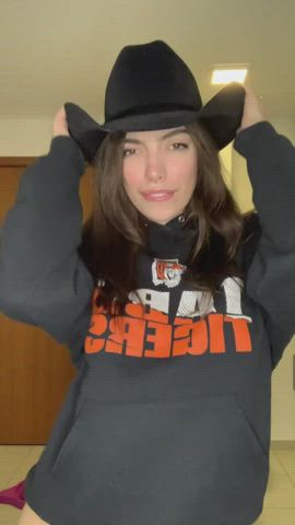 I'm ready to ride you all day long - free porn video