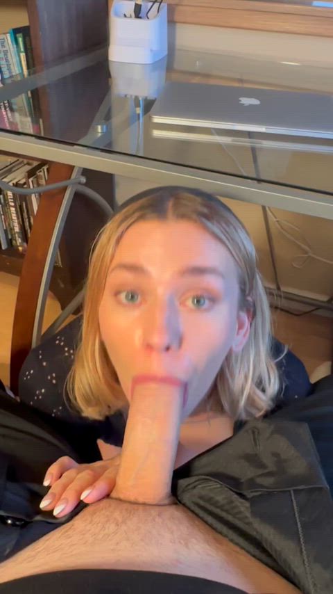 Can I help you relax at work - free porn video